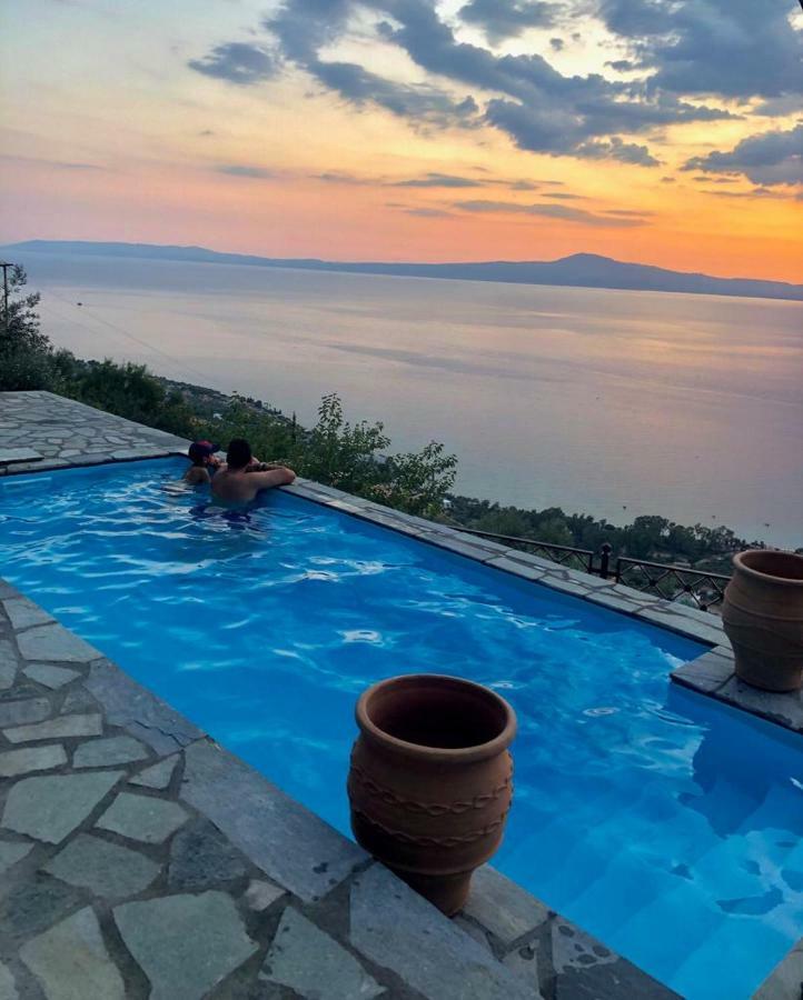 The Villa Of Blues Kalamata Bagian luar foto